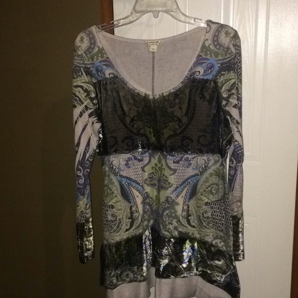 CUTE! Size L long sleeve shirt